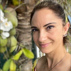 Meet your Posher, Daniela